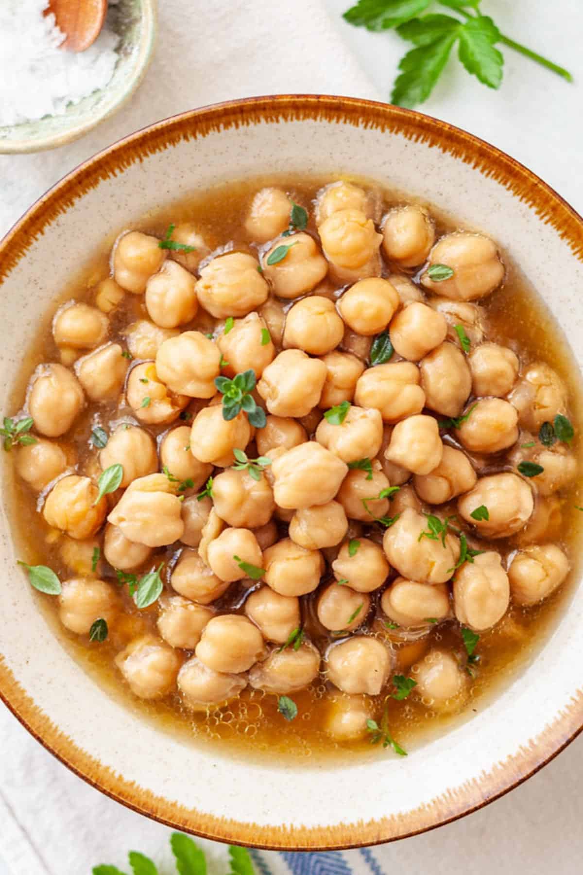 bowl of cooked garbanzo beans