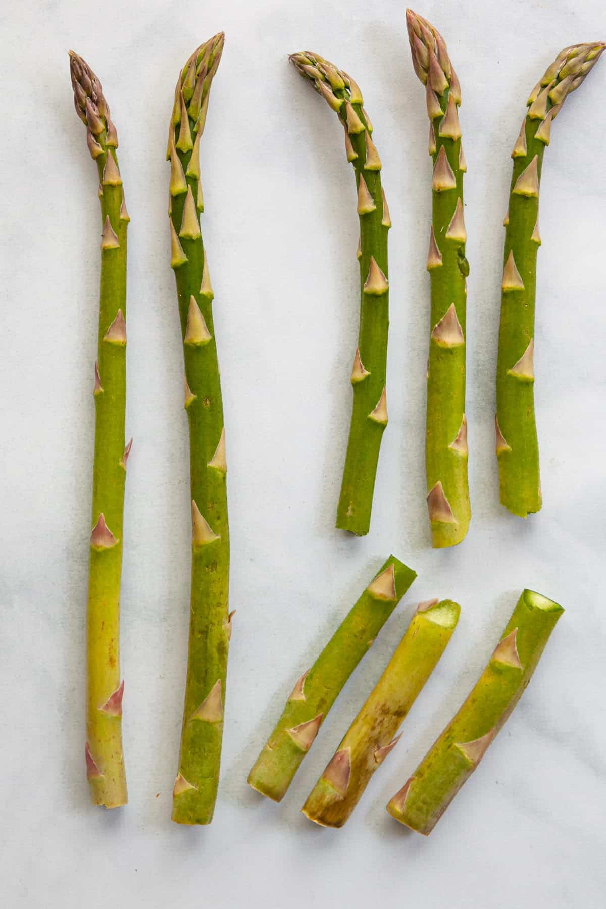 trimmed raw asparagus spears