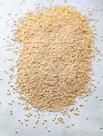 uncooked grains of quinoa