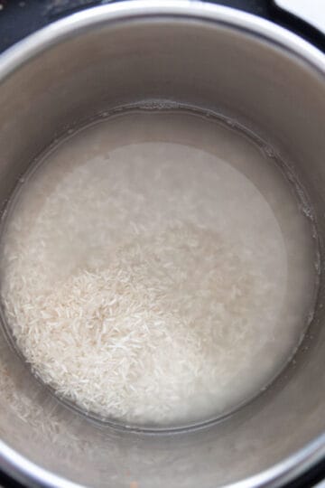 uncooked white rice in an Instant Pot