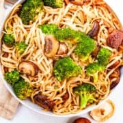 A bowl of rice noodles.